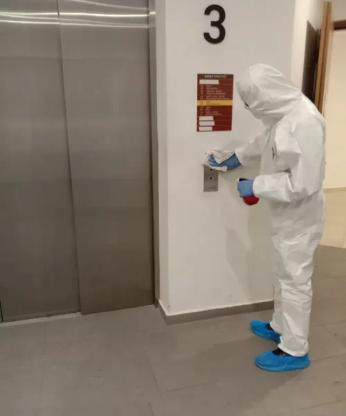 Lift wipe down